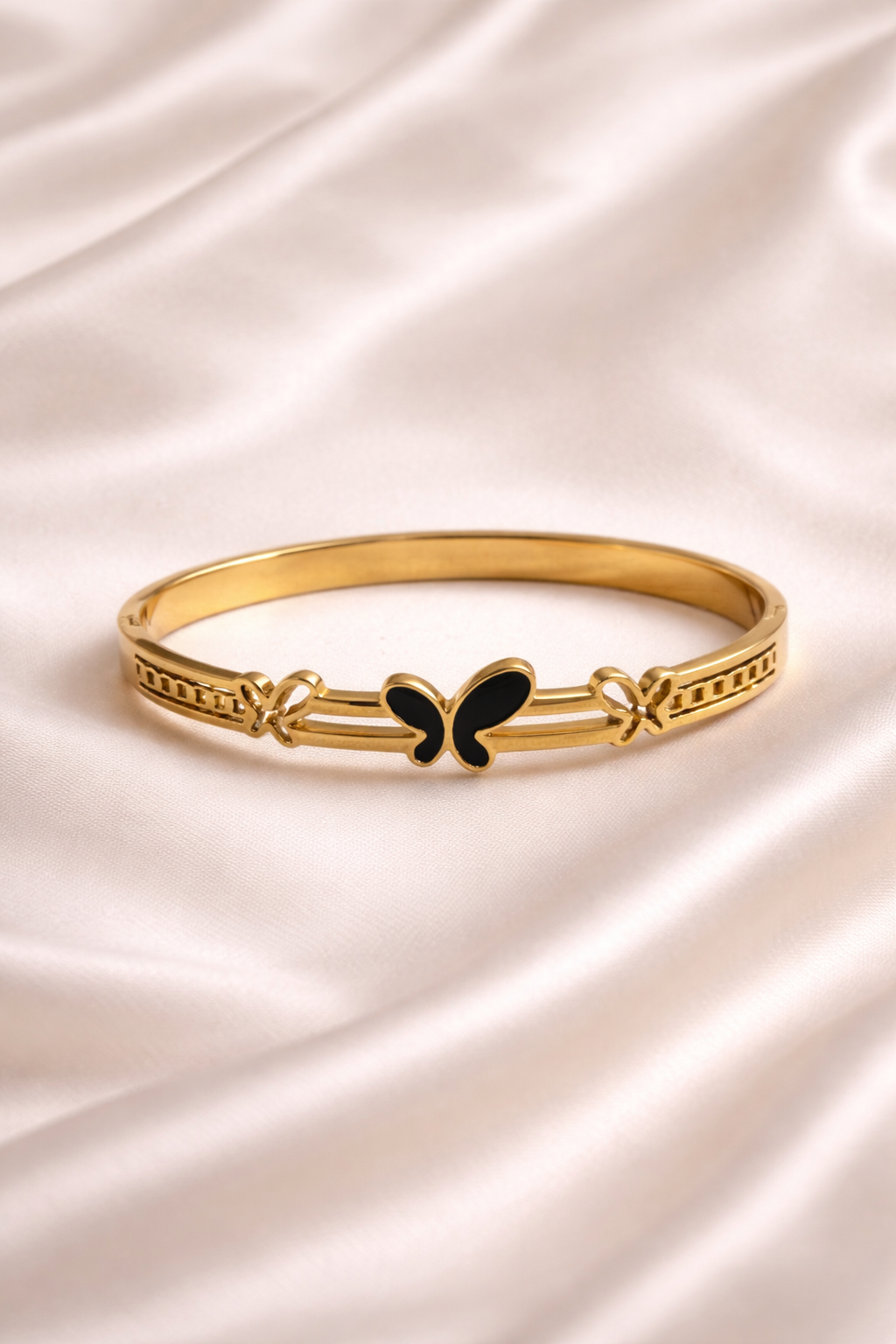 Butterfly Gold Open Bangle – 18K Gold Plated Stainless Steel Adjustable Women’s Bracelet