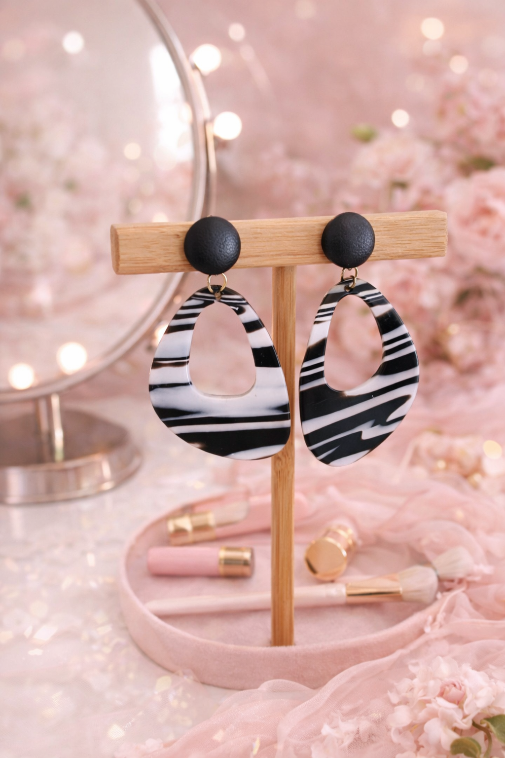 Black & White Geometric Resin Drop Earrings – Lightweight Statement Earrings for Women